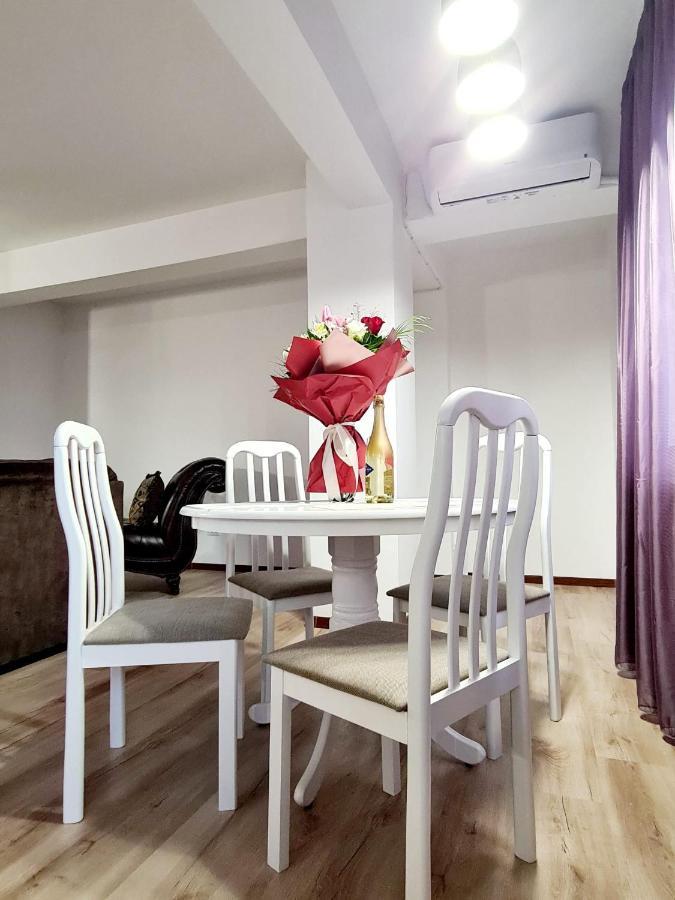 R.O.S.E. Apartment Constanta Exterior photo