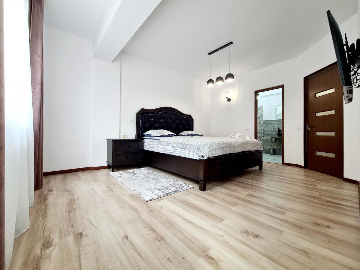 R.O.S.E. Apartment Constanta Exterior photo